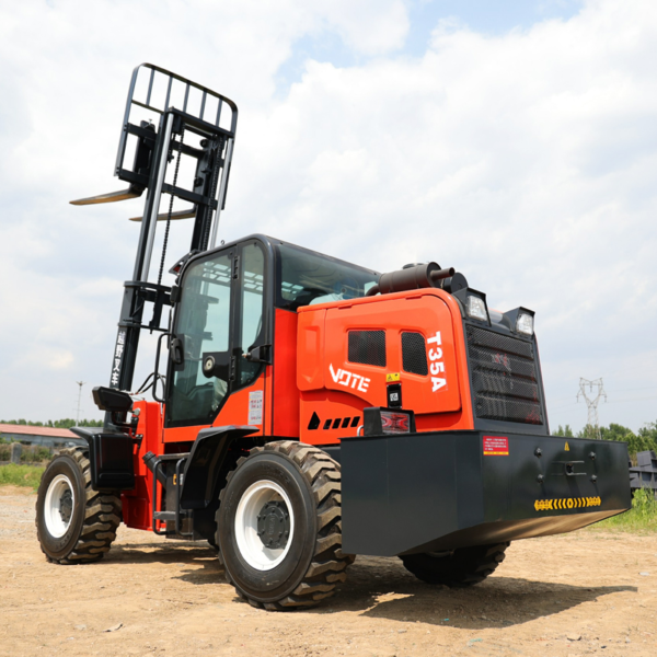 3000kg 3500kg All Road Forklift Plastic Big Power 4*4 Wd Good Cabin Rough Terrain Forklift with 3mast Stage