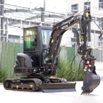 3.5 Ton Compact Mini Excavator for Construction Digging - CE Certified with Ergonomic Design