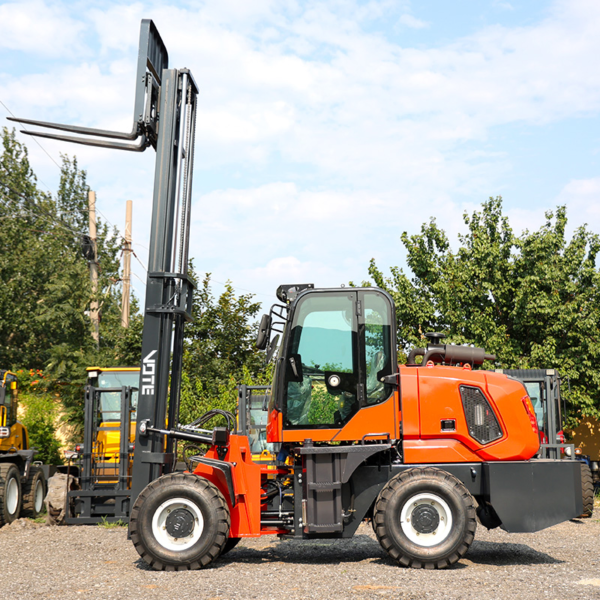 Best Price 4X4 All Terrain Forklift 3 Ton 4 Ton 5 Ton Diesel Forklift Trucks Fast Delivery Good Quality with EPA EUR5 Engine