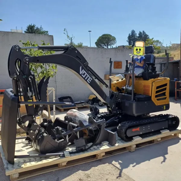 China 2 Ton Mini Excavator Hydraulic Rotatable Multifunctional Attachments, Digging, Breaking, Drilling, Grabbing Wood CE&Euro5