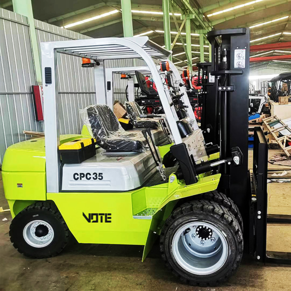 China CE EPA Forklift Diesel 12- 16 Ton Diesel Forklift for Sale Forklift Diesel 2.5 Ton Traction 4X4