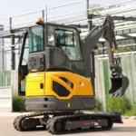 China Cheap 3 Ton Mini Excavator, High-Quality Hydraulic Excavator, CE Euro5 Certified with Multiple Attachments