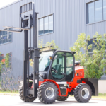 China Rear Articulated off-Road Forklift 4WD Diesel Rough Terrain Handling Truck