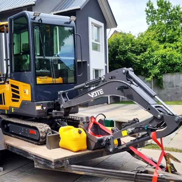 Chinese Earth-Moving Machinery Digger Hydraulic Small Crawler Escavator 2 Ton Crawler Mini Excavator