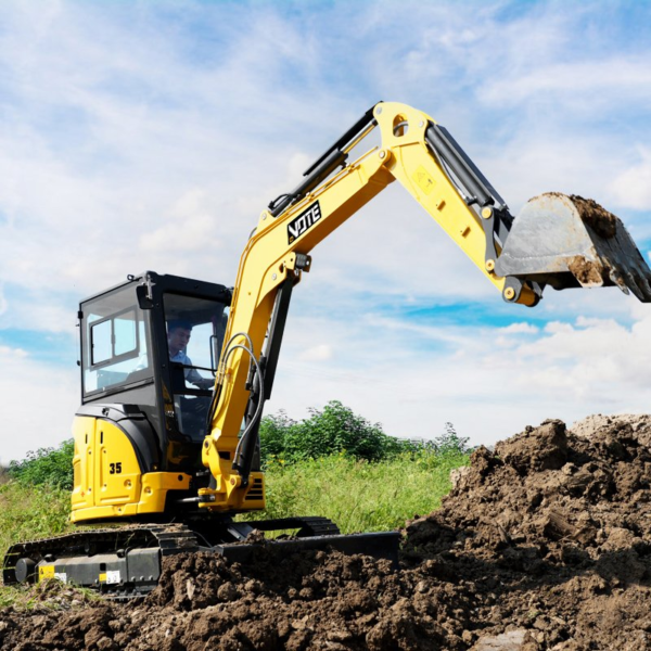 Chinese Factory Mini Bagger Hydraulic High Quality Excavator Mini 3.5 Ton Household Small Excavator Free Shipping Customized