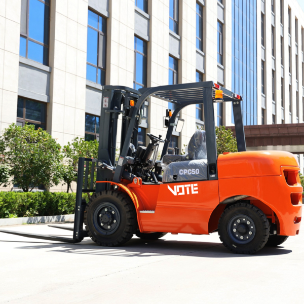Chinese Supplier Euro5 EPA New Forklifts 2.5 Ton 3 Ton 3.5 Ton Diesel Forklift Multifunctional Forklift Engine Diesel