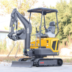 Compact 1.8 Ton Mini Excavator with Rubber Tracks for Family Farm Construction