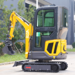 Compact 1.8 Ton Mini Excavator with Rubber Tracks for Family Farm Construction