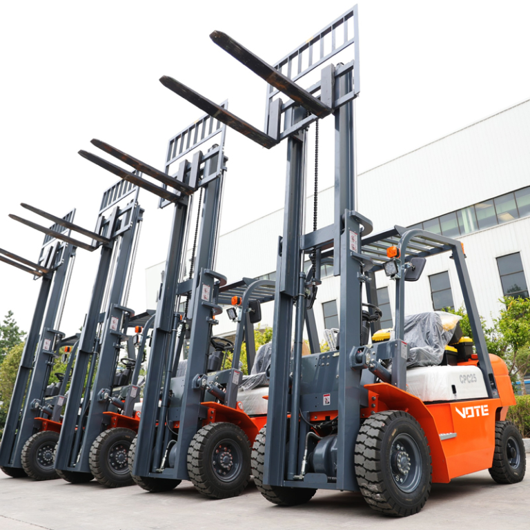 Diesel Four-Wheel Drive Cross-Country Truck Mounted Forklift All Terrain Made in China