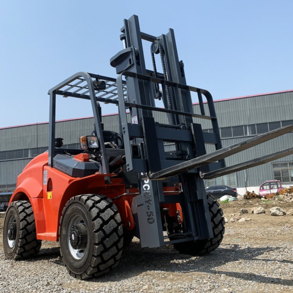 Discount-Price Chinese Diesel Cross-Country Forklift for Sale in France Hot Sale 3ton 5 Ton Forklift Truck