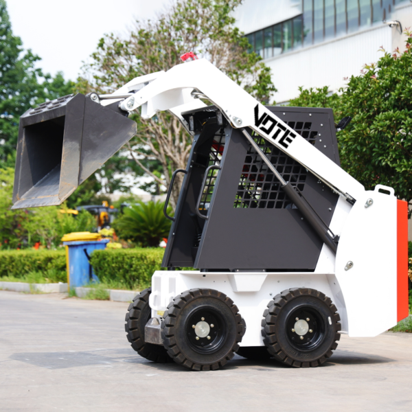 Free Shipping 4X4 Wheel Drive New Walk Track Hydraulic Mini Skid Steer Loader with Engine Garden Skid Steer Loader Front Loader