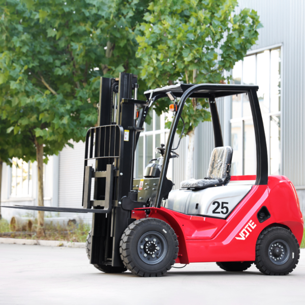 Free Shipping Diesel Forklift Machine Price Small Fork Lift Truck Forklift in Warehouse Portable 4X4 Forklift