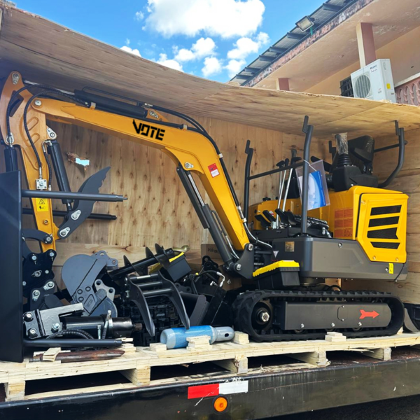 Hightop China Factory Price 1.8 Ton Micro Excavators Hydraulic Excavator Mini Crawler Excavator for Sale