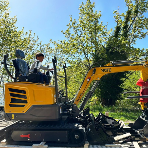 Hightop Factory China Small Hydraulic Crawler Machine Excavator Mini Excavadora 1.8ton Minibagger Bagger Digger Mini Excavator