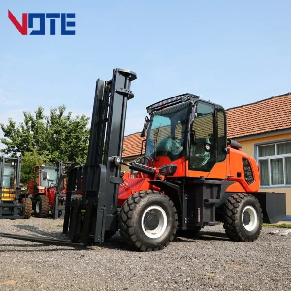 Hot Selling 4WD Forklift off Road Forklift 3 Ton 3.5 Ton 5 Ton Forklifts From China