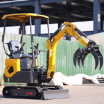 Swing Arm Mini Excavator 1.5 Ton EPA Euro 5 Engine Crawler Mini Small Excavator 1.2 Ton Home Mini Excavator Machine