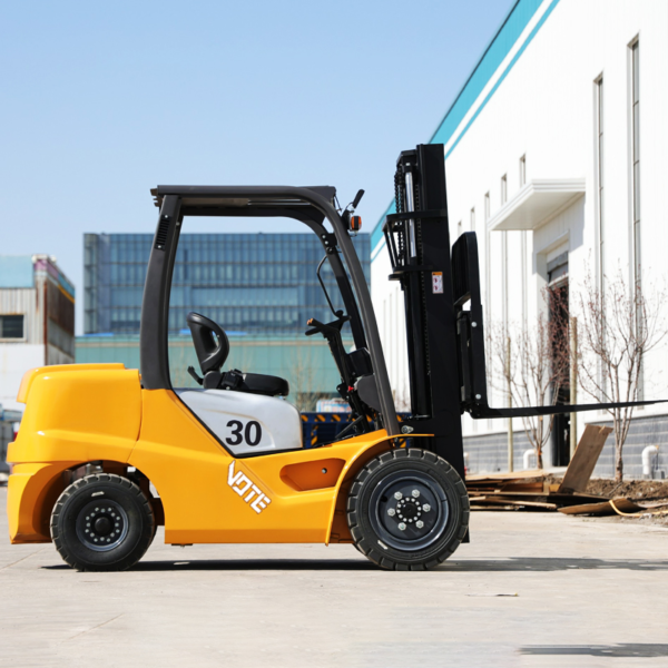 Vote Forklift Truck 4 Wheel 1.5 Ton 2 Ton 2.5 Ton 3 Ton 3.5 Ton Diesel Forklift with Block Clamp